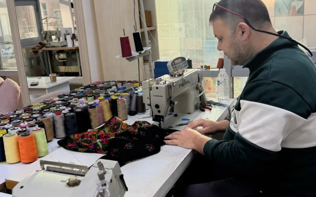 Kıyafetlerinizin Ömrünü Uzatacak 5 Temel Bakım ve Tadilat İpucu